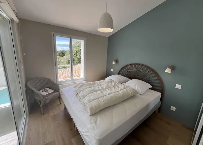 La L Olivier Villa *